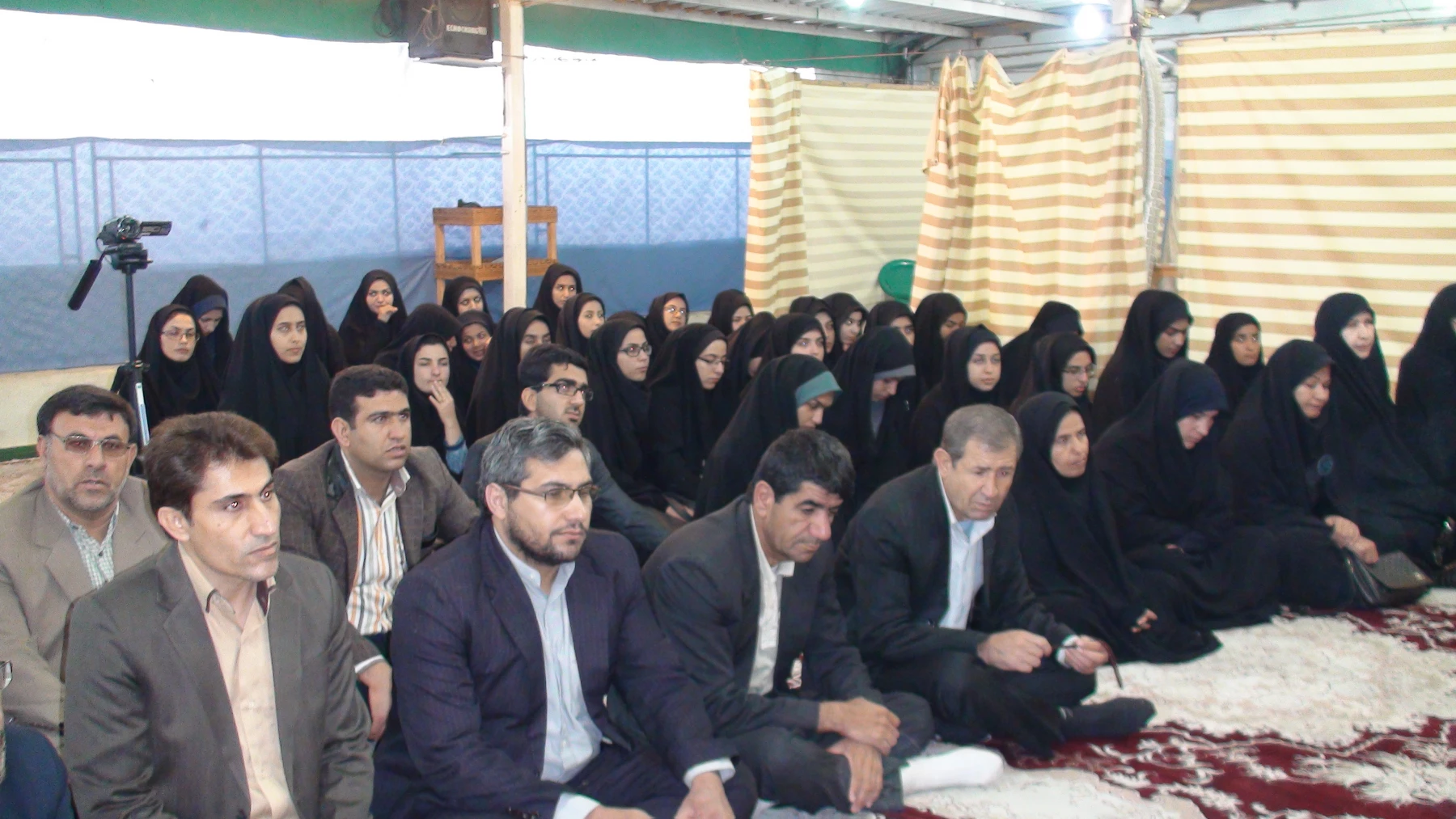 دیدار کارکنان پردیس های شهید ایزد پناه و کوثر یاسوج با حضرت آیت اله ملک حسینی  نماینده ولی فقیه در استان  3