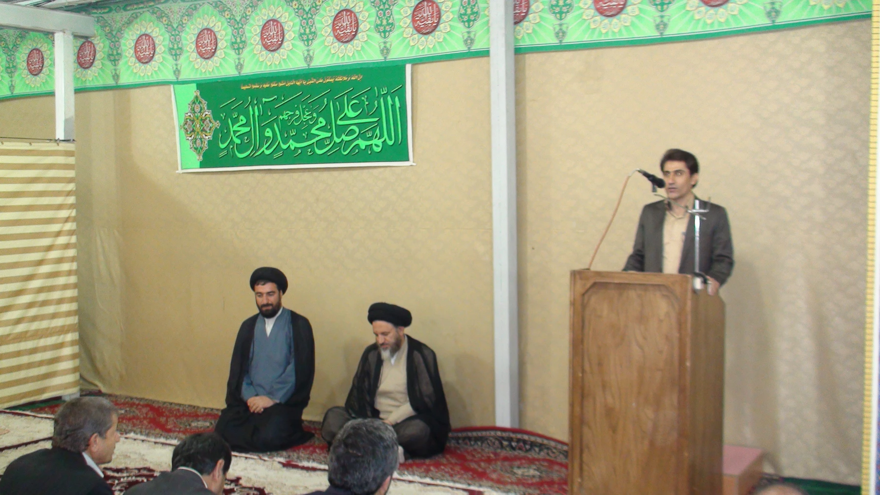 دیدار کارکنان پردیس های شهید ایزد پناه و کوثر یاسوج با حضرت آیت اله ملک حسینی  نماینده ولی فقیه در استان  5