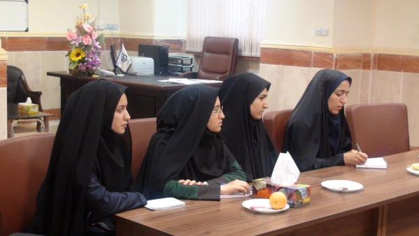 جلسه دکتر نظری با نمایندگان شورای صنفی پردیس های کوثر و شهید ایزدپناه