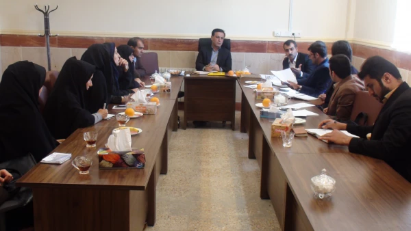 جلسه دکتر نظری با نمایندگان شورای صنفی پردیس های کوثر و شهید ایزدپناه