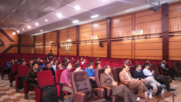 نخستین گفتمان علمی دانشجویی رشته ی علوم تربیتی با موضوع چالش های پیش روی ارزشیابی کیفی – توصیفی