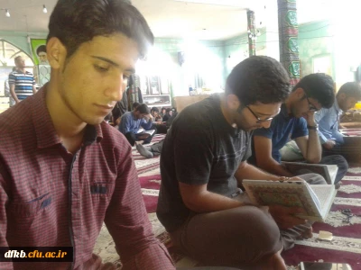 حضور دانشجویان پردیس شهید ایزدپناه در مراسم معنوی اعتکاف