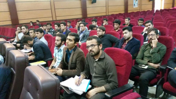 برگزاری جلسه آموزش ریاضی با حضور استاد محمدیان در پردیس شهید ایزدپناه