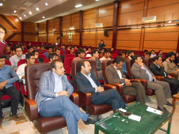 برگزاری شب شعر در پردیس شهید ایزدپناه