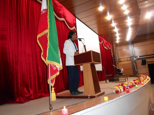 برگزاری شب شعر در پردیس شهید ایزدپناه