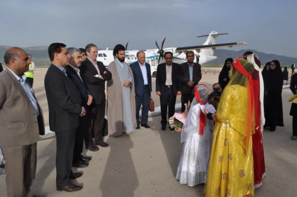 رئیس دانشگاه فرهنگیان کشور در فرودگاه مورد استقبال قرار گرفتند.