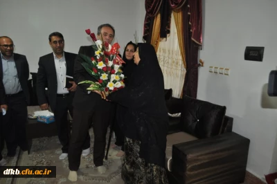 دیدار سرپرست دانشگاه فرهنگیان کشور از خانواده شهید شجاعت عوض زاده