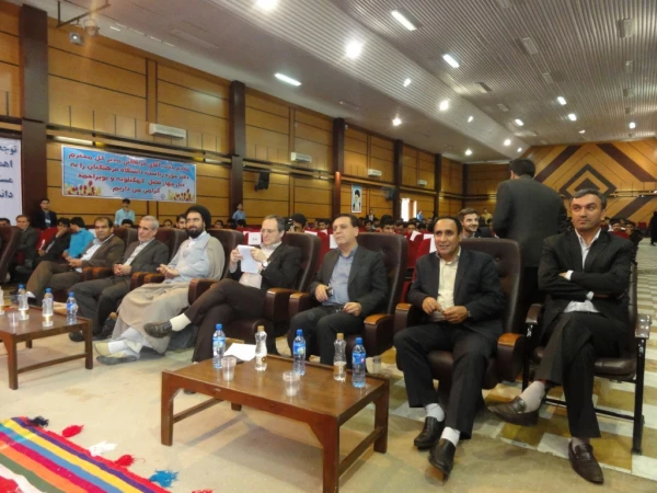 دیدار صمیمانه دکتر مهرمحمدی با دانشجویان