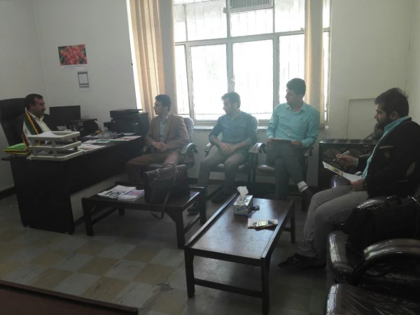 جلسه کارشناس مشاوره وبهداشت پردیس شهید ایزدپناه با انجمن علمی دانشجویی رشته مشاوره