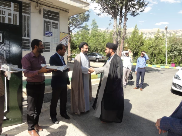 بدرقه کاروان زیارتی دانشجویان پردیس شهید ایزدپناه به مشهد مقدس