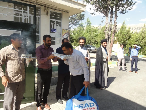 بدرقه کاروان زیارتی دانشجویان پردیس شهید ایزدپناه به مشهد مقدس