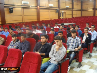 جلسه توجیهی ویژه دانشجویان جدیدالورود برگزار گردید.