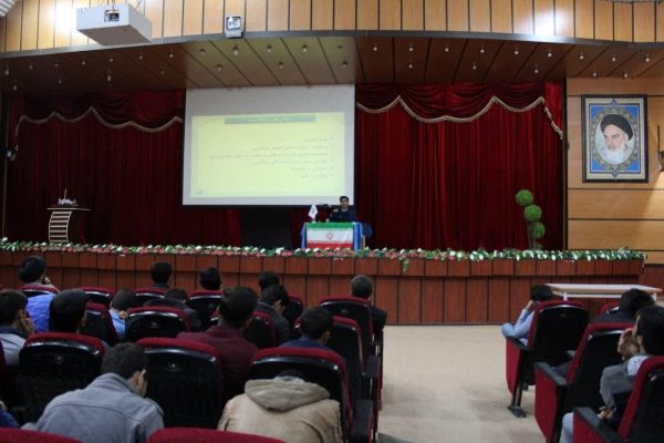 برگزاری کارگاه جنگ نرم در پردیس شهید ایزدپناه