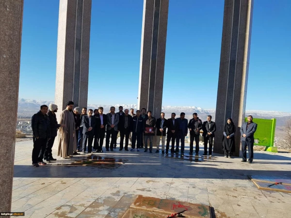 برگزاری همایش پیاده روی کارکنان و اساتید دانشگاه فرهنگیان به مناسبت گرامیداشت دهه فجر