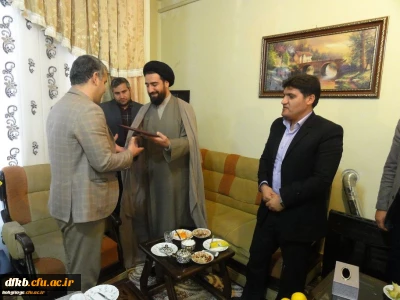 دیدار مدیریت امور پردیس های دانشگاه فرهنگیان استان از خانواده شهید خدامراد پارسیان نژاد