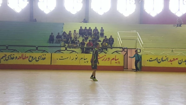 گزارش دور اول مسابقات فوتسال دهه مبارکه فجر