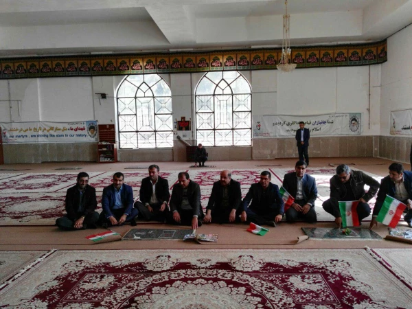 دیدار از گلزار شهدای یاسوج به مناسبت دهه فجر