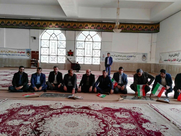 دیدار از گلزار شهدای یاسوج به مناسبت دهه فجر