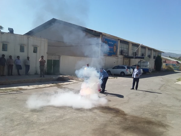 برگزاری دوره آتش نشانی در دانشگاه فرهنگیان 12