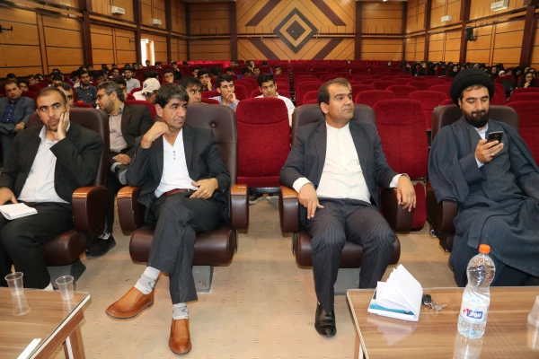 آیین استقبال و جلسه توجیهی دانشجویان جدید الورود دانشگاه فرهنگیان استان برگزار گردید 11