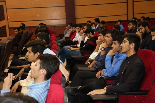 برگزاری کارگاه سازگاری با محیط خوابگاهی- فرصتها و تهدیدها 6