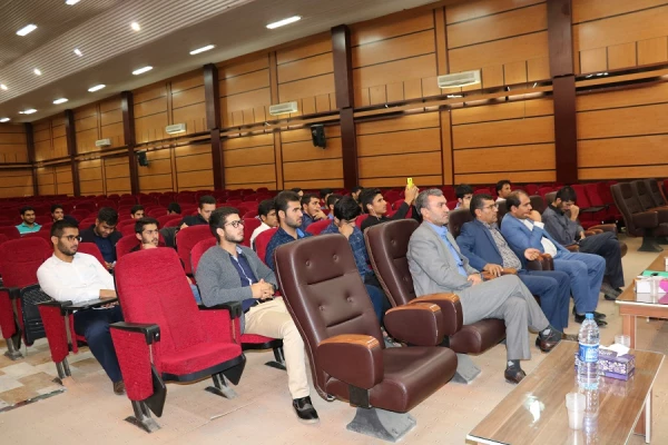 برگزاری کارگاه سازگاری با محیط خوابگاهی- فرصتها و تهدیدها 8