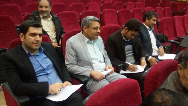 جلسه هم اندیشی اساتید پردیس شهید ایزدپناه یاسوج 10