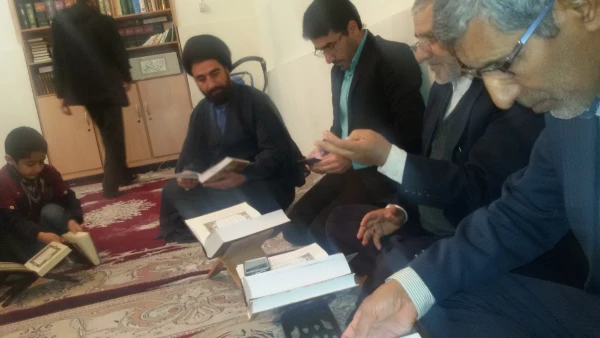 برگزاری دومین جلسه دوشنبه های قرآنی همراه با قرائت و تفسیر قرآن 3