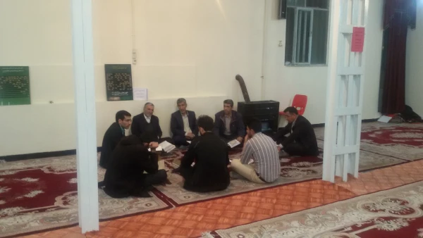 برگزاری دومین جلسه دوشنبه های قرآنی همراه با قرائت و تفسیر قرآن 5