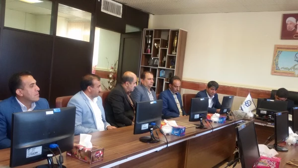 دیدار نوروزی کارکنان دانشگاه فرهنگیان با مدیر امور پردیسهای استانی و مسئول نهاد نمایندگی مقام معظم رهبری در دانشگاه فرهنگیان استان 4