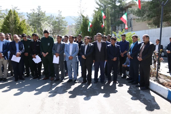 تجمع اعتراضی مسئولان، اساتید، کارکنان و دانشجویان دانشگاه فرهنگیان استان بر ضد اقدام خصمانه رئیس جمهور آمریکا 4