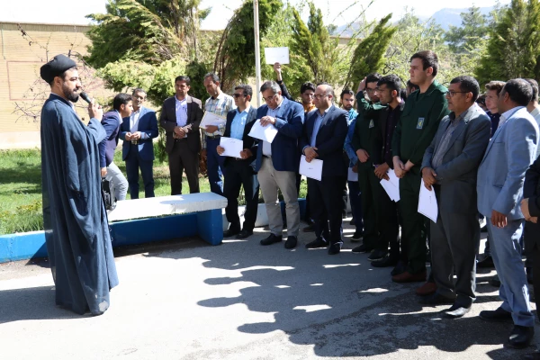 تجمع اعتراضی مسئولان، اساتید، کارکنان و دانشجویان دانشگاه فرهنگیان استان بر ضد اقدام خصمانه رئیس جمهور آمریکا 2