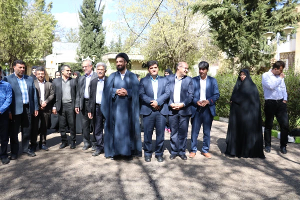 تجمع اعتراضی مسئولان، اساتید، کارکنان و دانشجویان دانشگاه فرهنگیان استان بر ضد اقدام خصمانه رئیس جمهور آمریکا 5