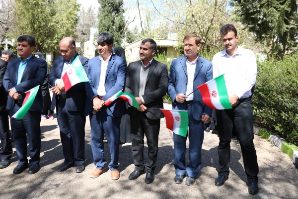 تجمع اعتراضی مسئولان، اساتید، کارکنان و دانشجویان دانشگاه فرهنگیان استان بر ضد اقدام خصمانه رئیس جمهور آمریکا 9