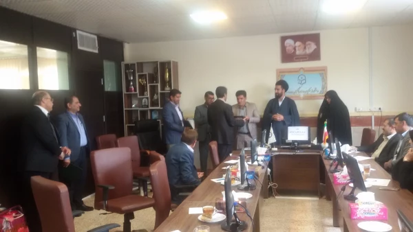 تجلیل از اساتید و کارکنان شاهد و ایثارگر دانشگاه فرهنگیان استان 7