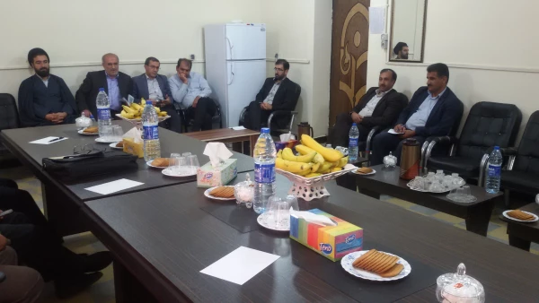 به همت بسیج اساتید دانشگاه فرهنگیان برگزار شد:
دومین جلسه هم اندیشی اعضای بسیج اساتید دانشگاه فرهنگیان استان کهگیلویه و بویراحمد 4