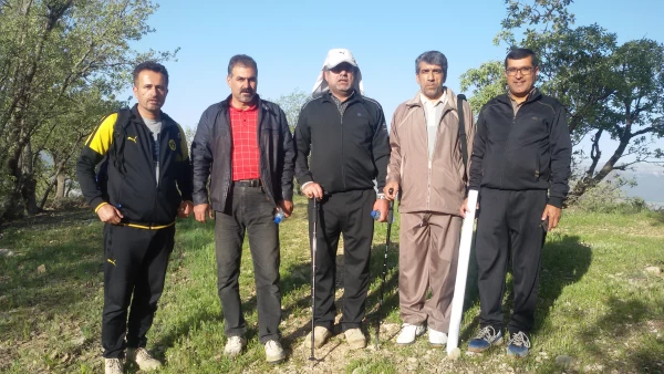 به مناسبت گرامی داشت هفته سراهای دانشجویی انجام شد:

صعود جمعی از دانشجویان و کارکنان دانشگاه فرهنگیان به قله دو گوش ارتفاعات شرق یاسوج 6