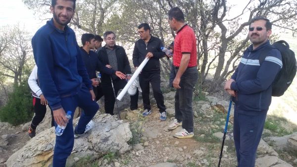 به مناسبت گرامی داشت هفته سراهای دانشجویی انجام شد:

صعود جمعی از دانشجویان و کارکنان دانشگاه فرهنگیان به قله دو گوش ارتفاعات شرق یاسوج 8