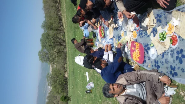 به مناسبت گرامی داشت هفته سراهای دانشجویی انجام شد:

صعود جمعی از دانشجویان و کارکنان دانشگاه فرهنگیان به قله دو گوش ارتفاعات شرق یاسوج 13