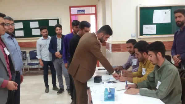 برگزاری انتخابات شورای صنفی دانشجویان پردیس شهید ایزدپناه 6