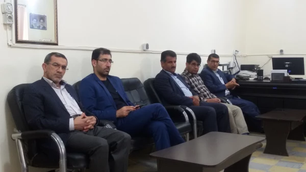 با حضور حجه الاسلام والمسلمین صادقی برگزار شد.
جلسات فرهنگی- مذهبی به مناسبت ماه مبارک رمضان 5