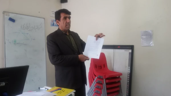 با حضور جمعی از دانشجویان برگزار شد:

سومین جلسه کارگاه مکاتبات اداری مکاتبات 4