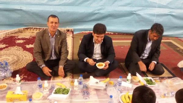 با همکاری دانشگاه فرهنگیان استان و به همت بسیج اساتید این دانشگاه انجام شد:

برگزاری محفل انس با قرآن کریم در حرم مطهر امام زاده شاه قاسم(ع) یاسوج 2