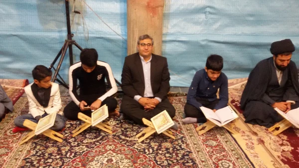 با همکاری دانشگاه فرهنگیان استان و به همت بسیج اساتید این دانشگاه انجام شد:

برگزاری محفل انس با قرآن کریم در حرم مطهر امام زاده شاه قاسم(ع) یاسوج 2