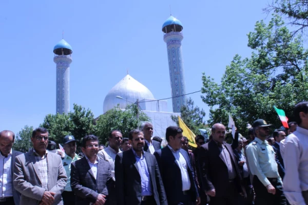 به منظور حمایت از آرمانهای فلسطین:
دانشگاه فرهنگیان استان در راهپیمایی روز قدس شرکت نمودند. 2