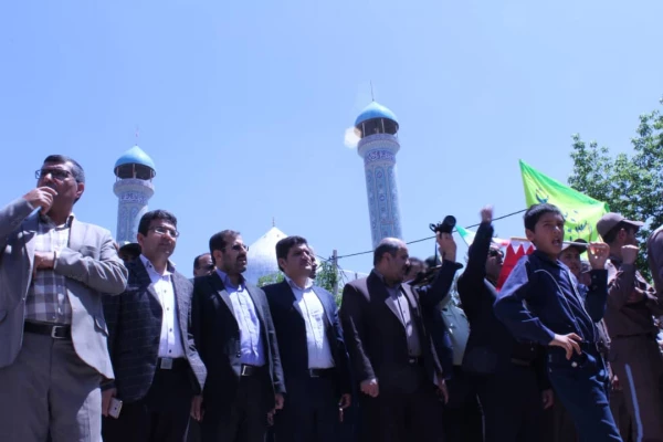 به منظور حمایت از آرمانهای فلسطین:
دانشگاه فرهنگیان استان در راهپیمایی روز قدس شرکت نمودند. 2