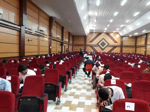 بازدید مدیرامور پردیس های استانی از روند برگزاری آزمونهای پایانی دانشجویان پردیس شهید ایزدپناه یاسوج 3