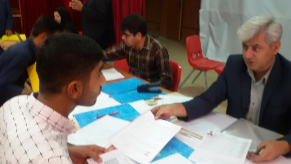 ثبت نام حضوری پذیرفته شدگان دانشگاه فرهنگیان در آزمون سراسری سال 98 در پردیس شهید ایزدپناه انجام شد. 5