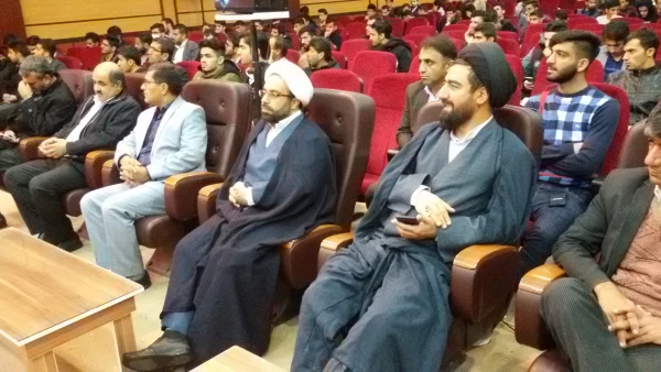 به مناسبت روز 16 آذر انجام شد:

برگزاری جشن دانشجو در پردیس شهید ایزدپناه 2