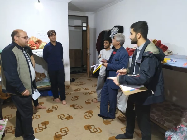 بازدید معاون مالی و جمعی از کارکنان پردیس شهید ایزدپناه یاسوج از سراهای دانشجویی  10